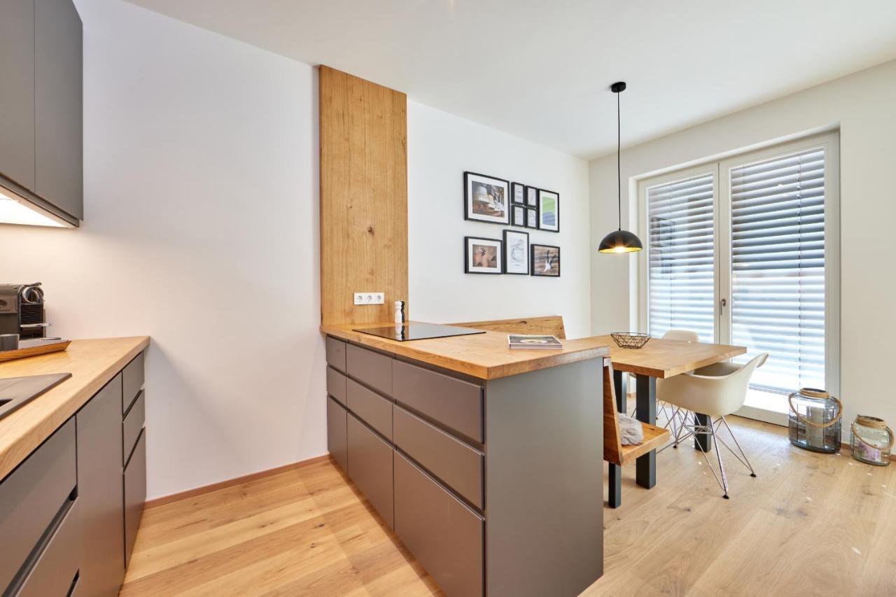 Hirsch Apartment การ์มิช-พาร์เทนเคียร์เชน ภายนอก รูปภาพ